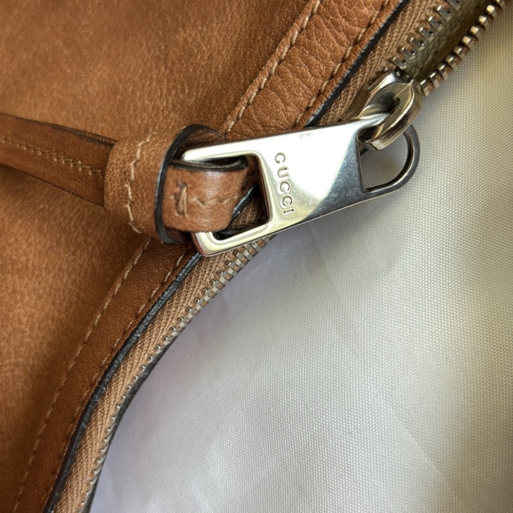 Gucci Tan Leather Hobo Bag - Picture 16 of 16